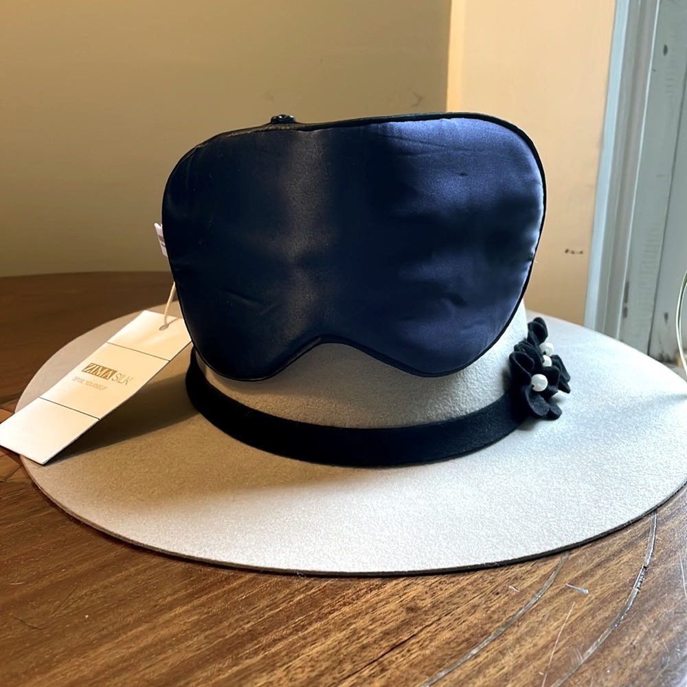 NWT 100% mulberry silk eye sleep mask